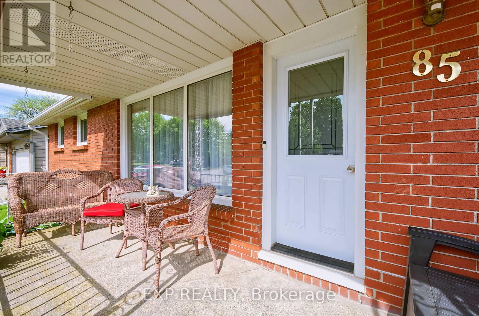 85 TREELAWN AVENUE
