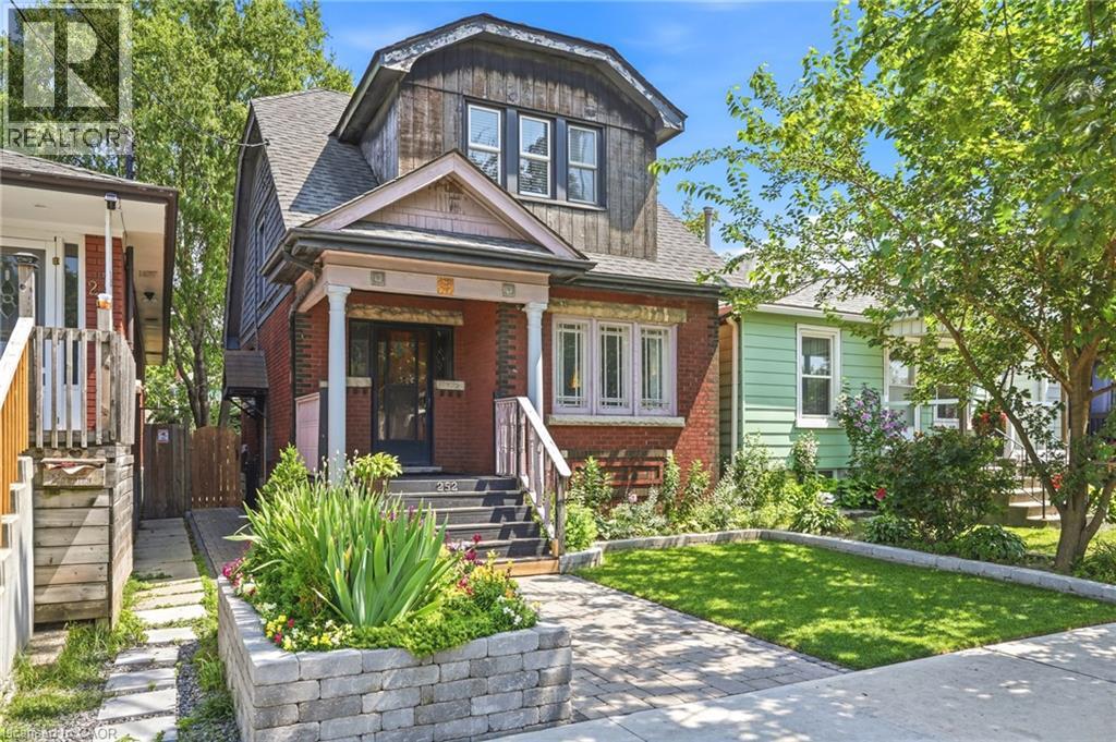 252 FAIRFIELD Avenue
