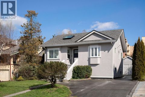 24 Lotus St Victoria BC V9A1P4