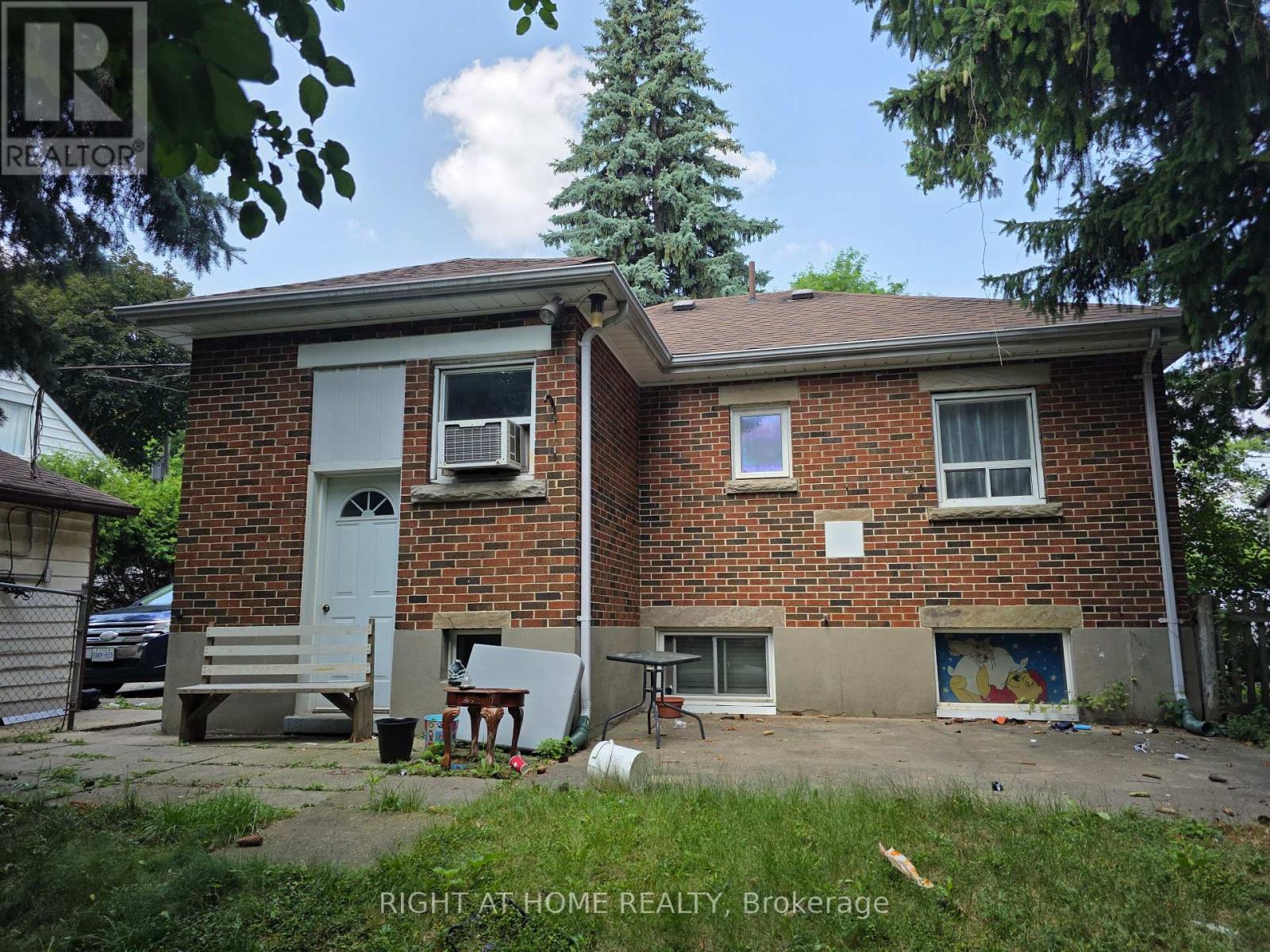 9 ROGERS ROAD