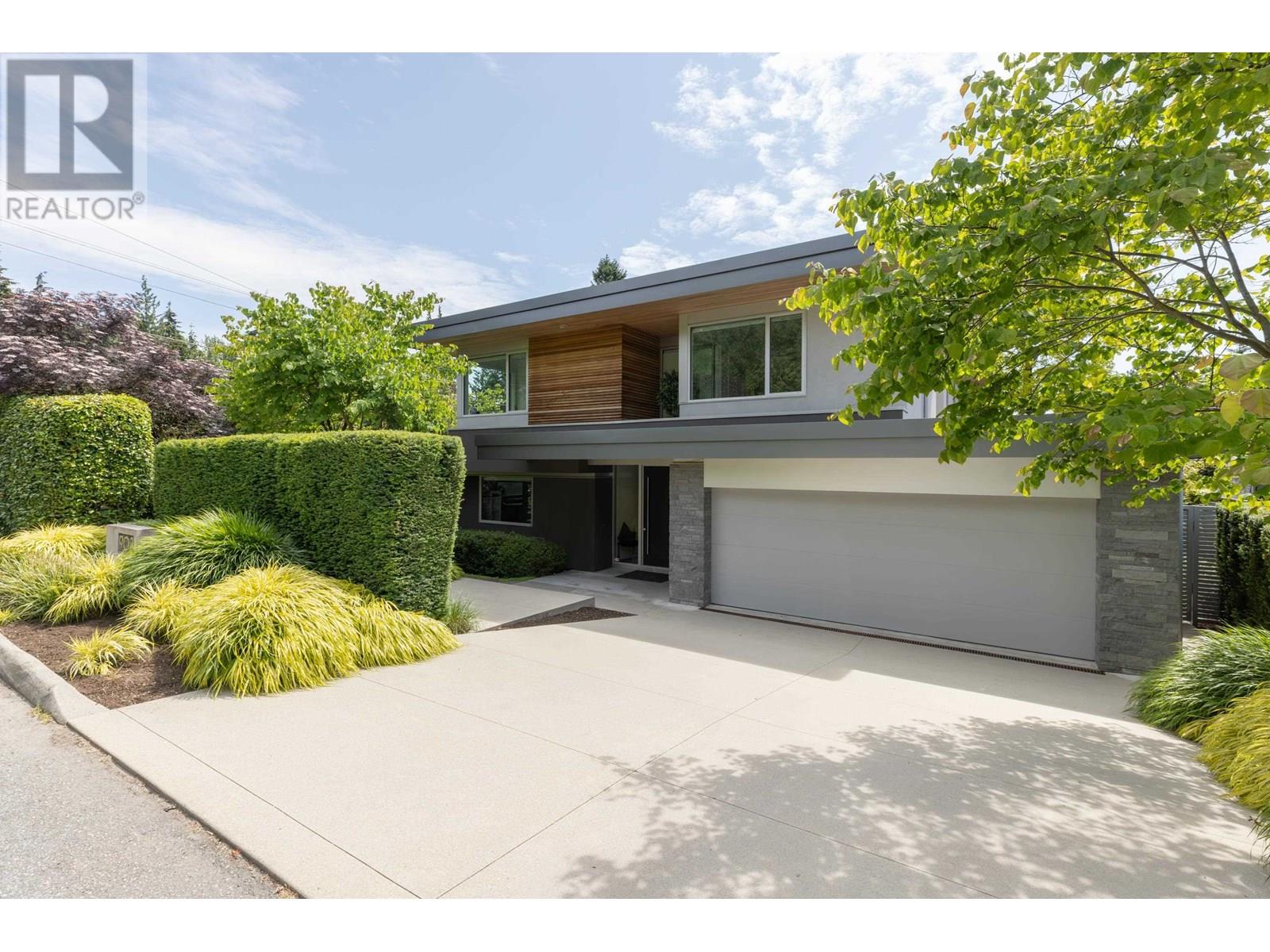 903 LEOVISTA AVENUE