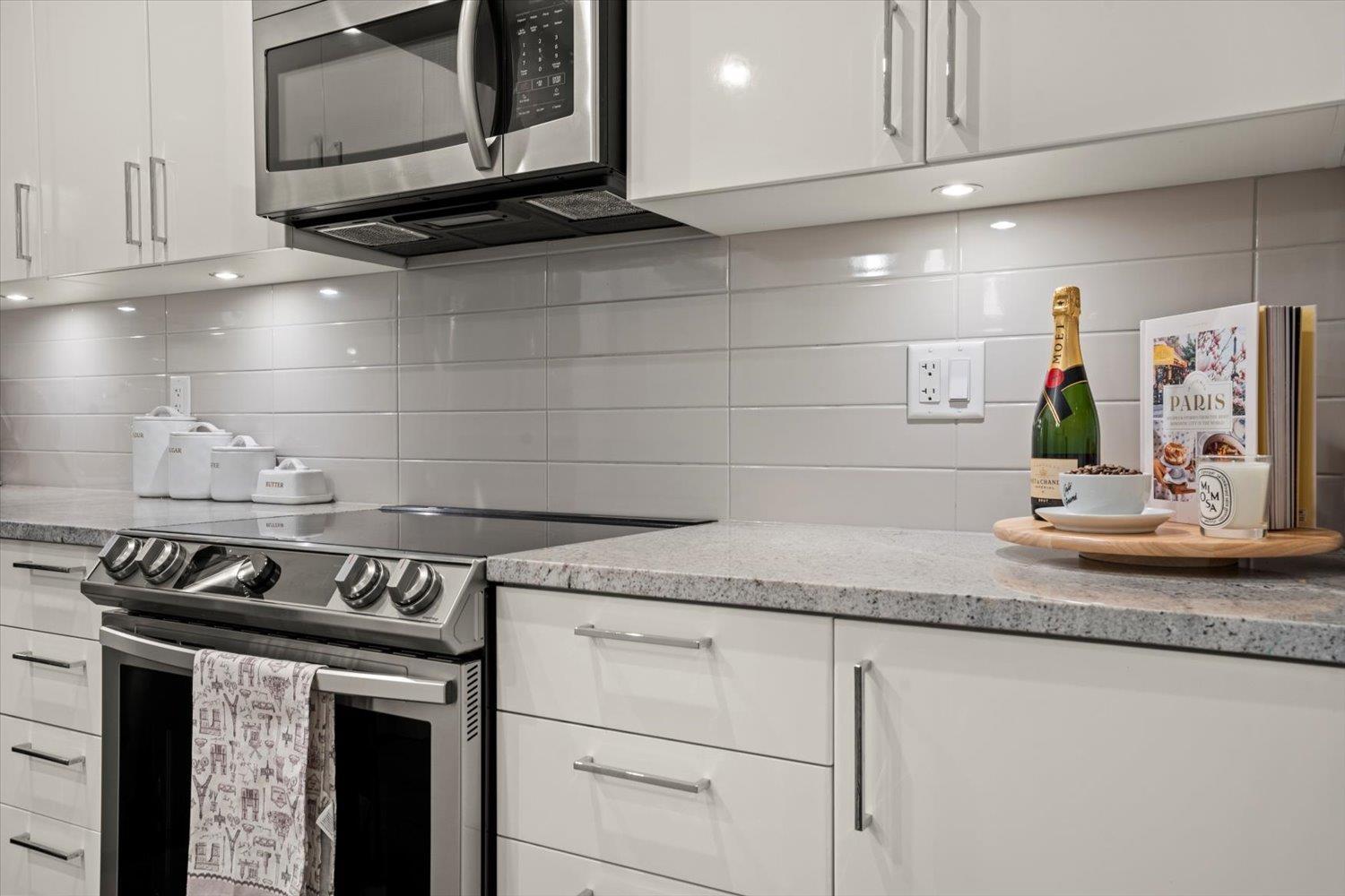 309 45562 AIRPORT ROAD|Chilliwack Proper South