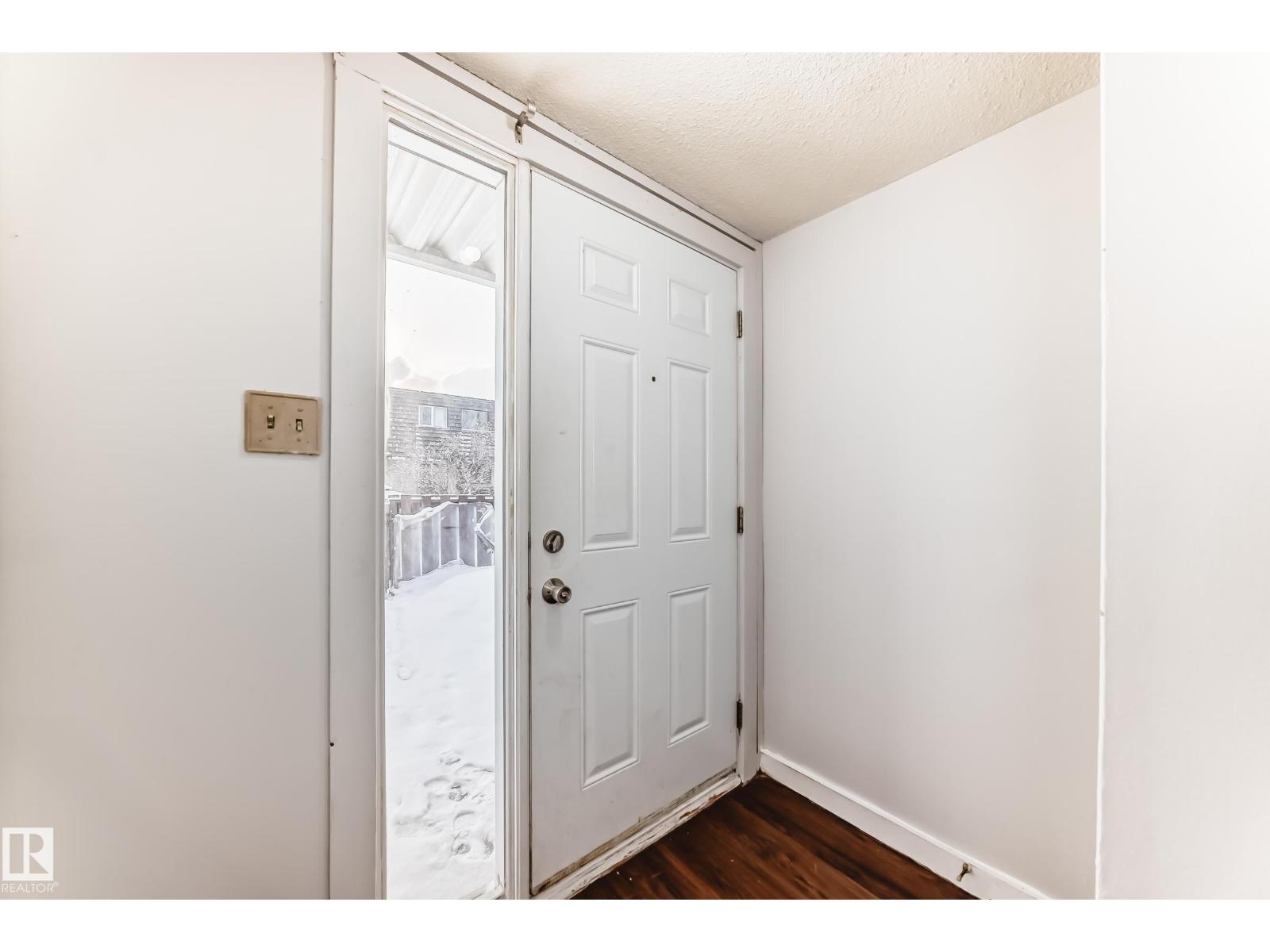 3325 107 AV NW NW
