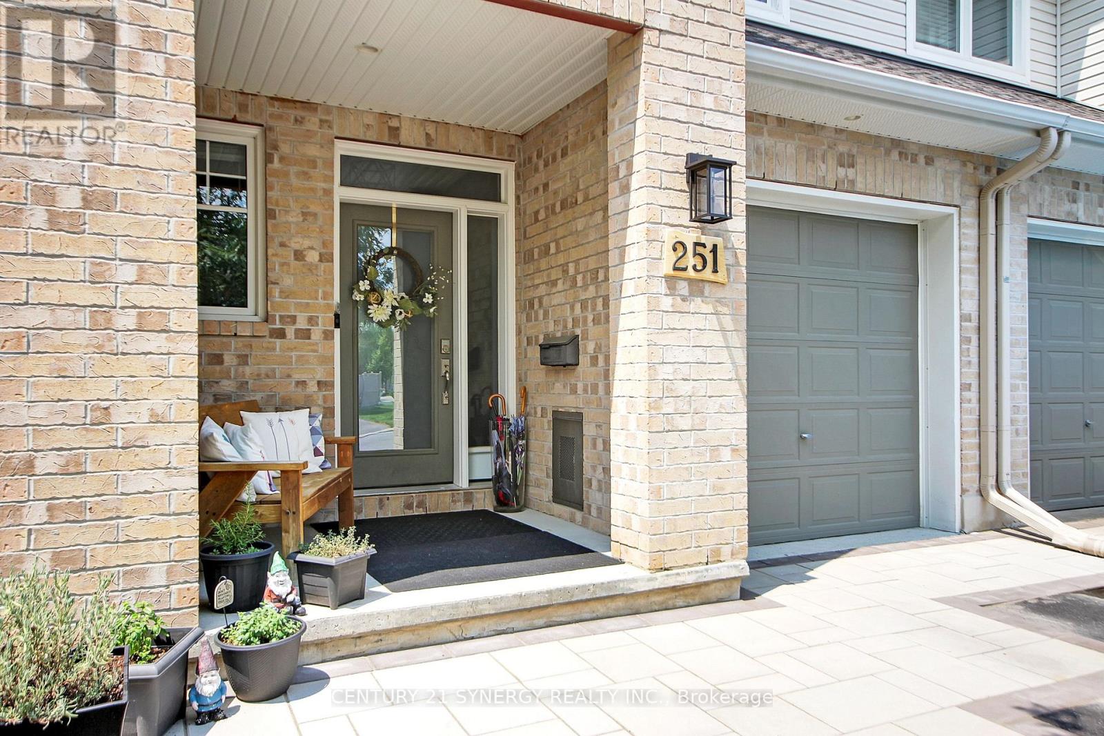 251 MOJAVE CRESCENT