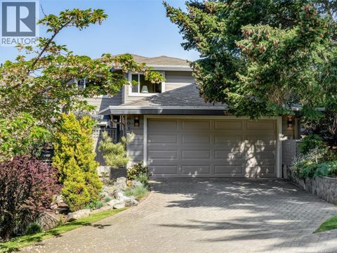 603 2829 Arbutus Rd Saanich BC V8N5X5