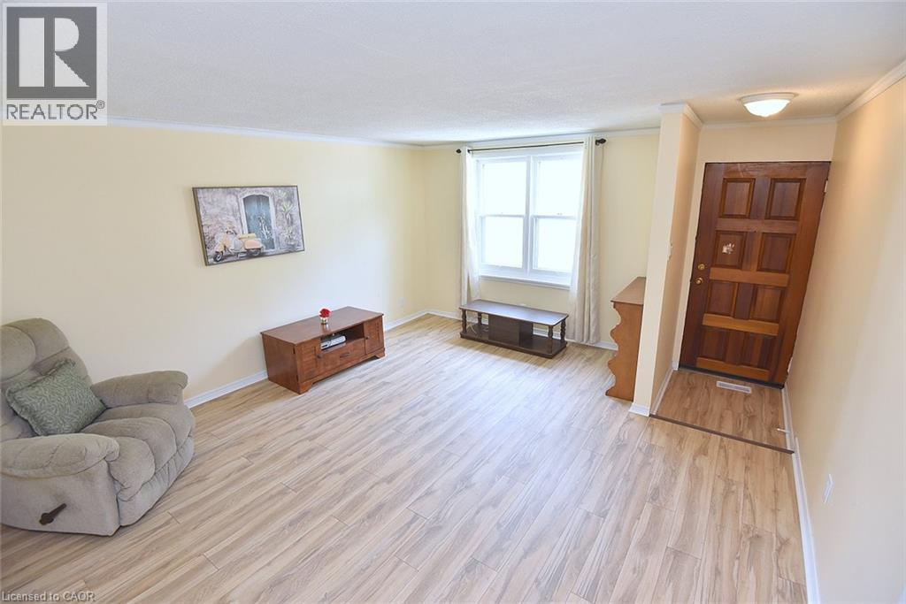 340 KING Street W