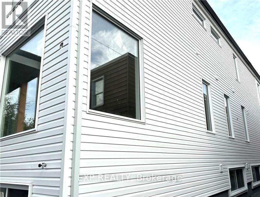 A & B - 27 O'MEARA STREET