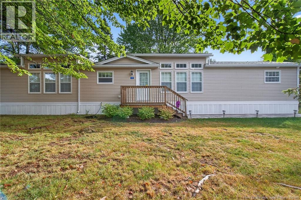 Photo 1 of 32 — 2 Larchwood Street, Moncton, NB E1H2Y2