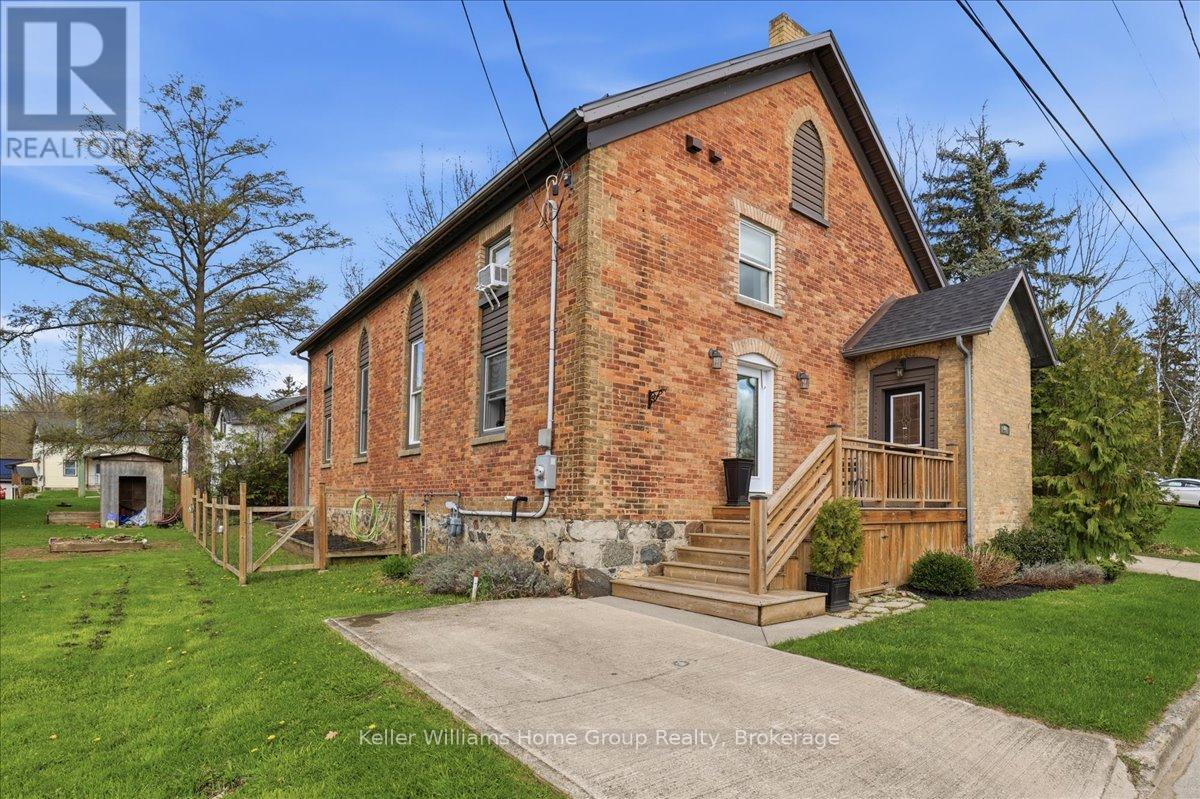 44 2ND AVENUE