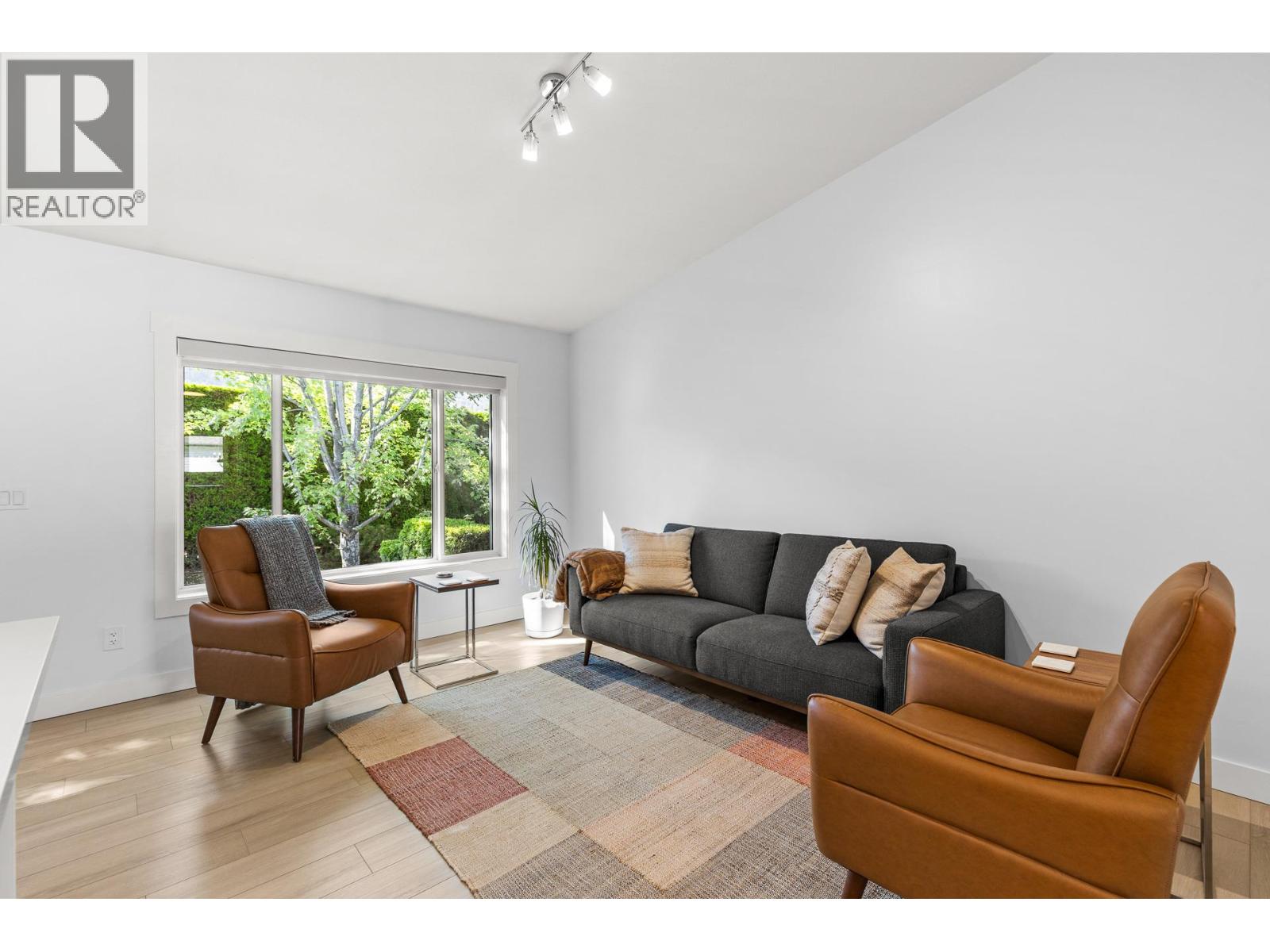225 Glen Park Drive Unit# 20