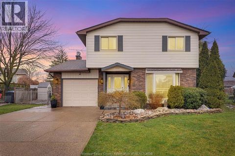 222 Donalda COURT Tecumseh ON N8N3K2