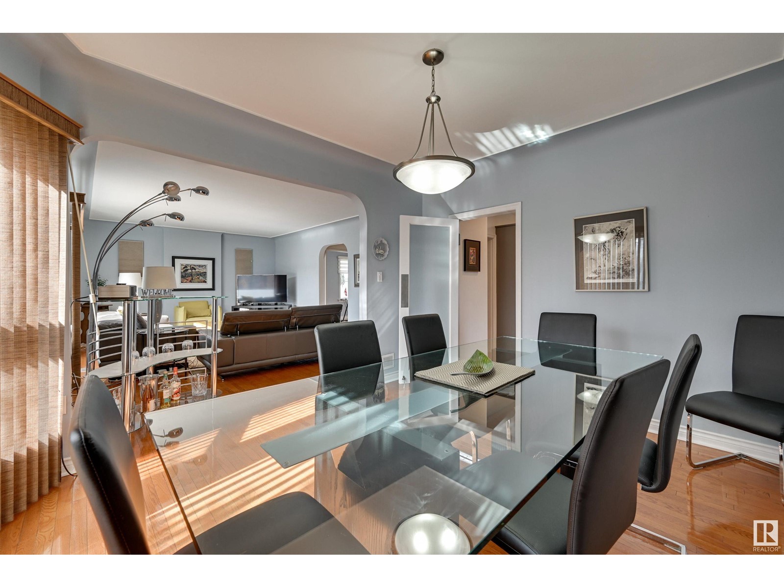 10205 137 ST NW