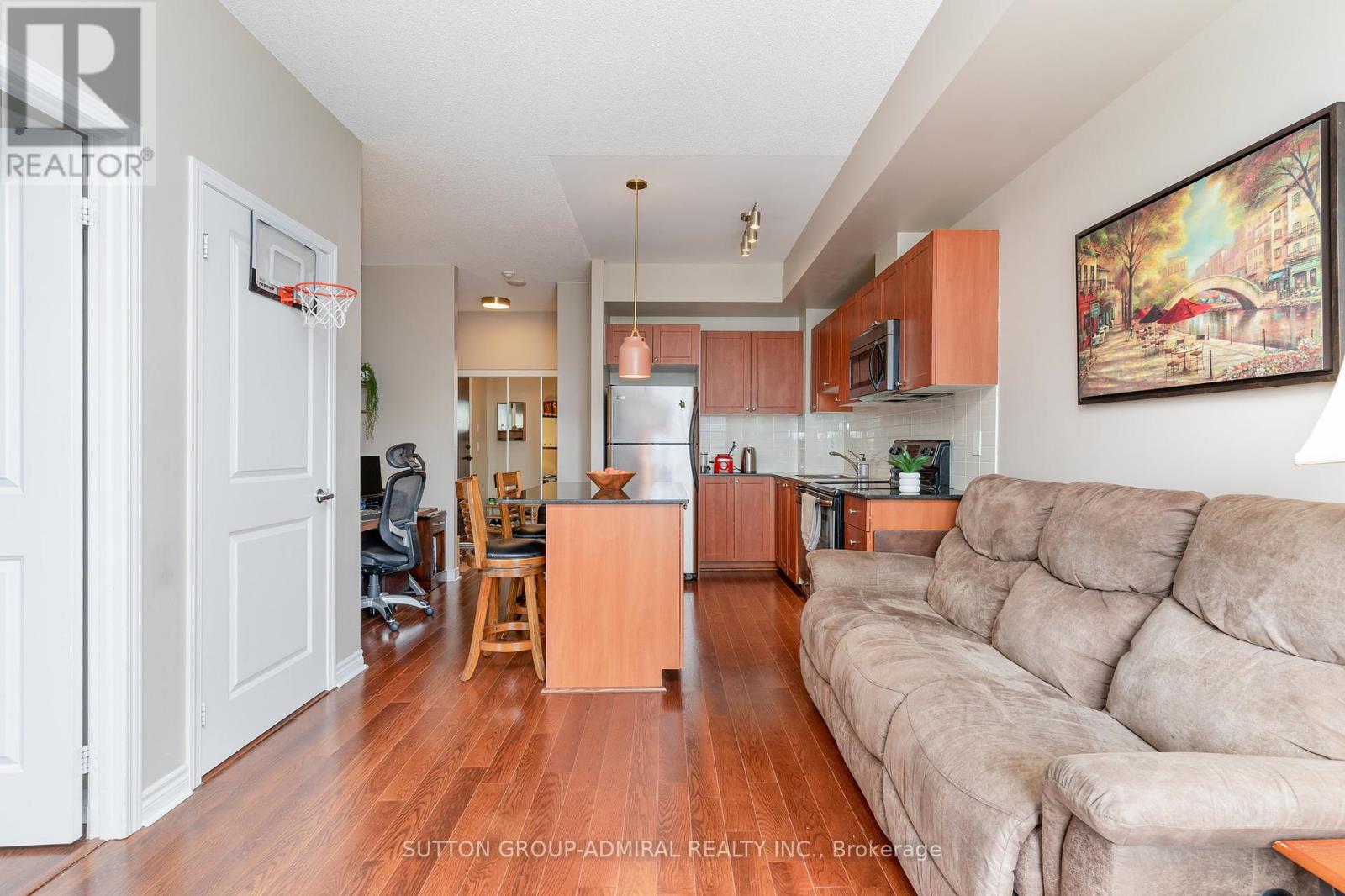 1707 - 385 PRINCE OF WALES DRIVE