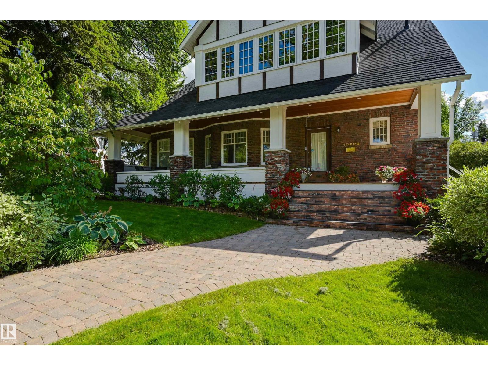 10226 CONNAUGHT DR NW