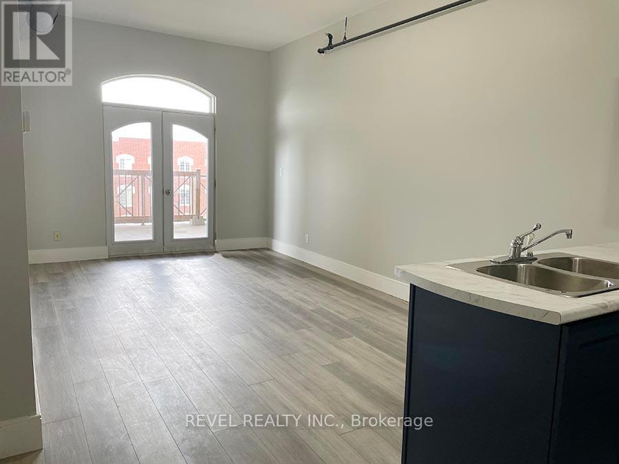 407 - 150 COLBORNE STREET