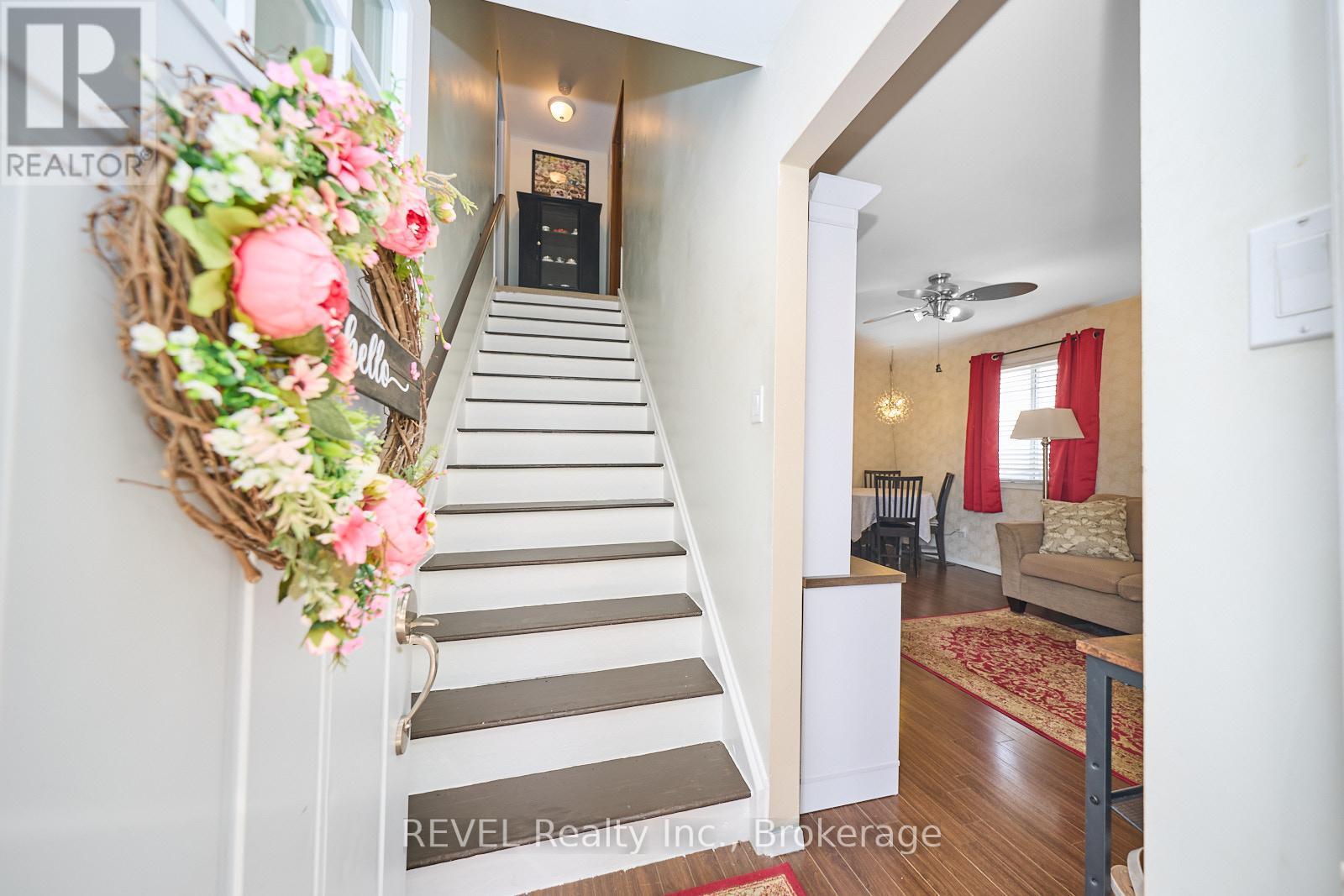 382 HENNEPIN AVENUE