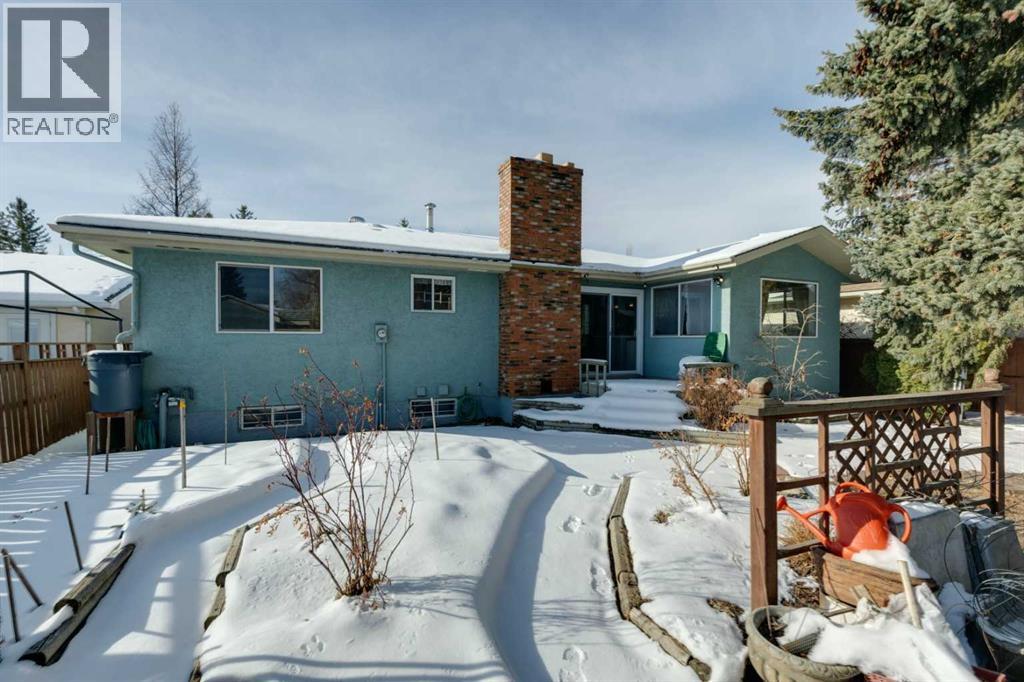 328 Norseman Road NW