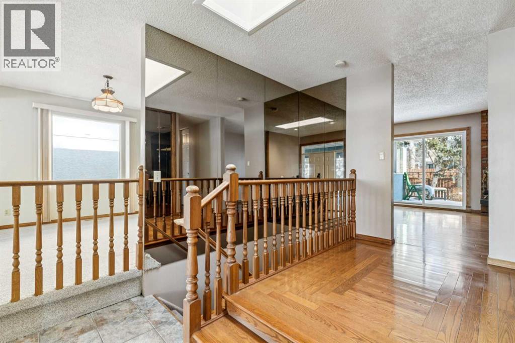 328 Norseman Road NW