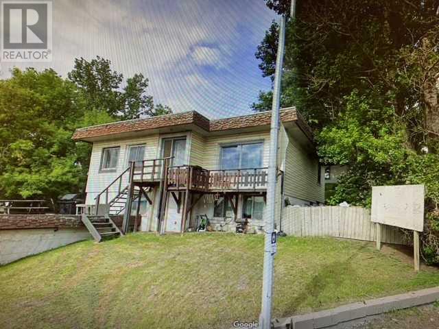 411 Edmonton Trail NE