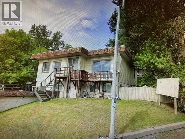 411 Edmonton Trail NE