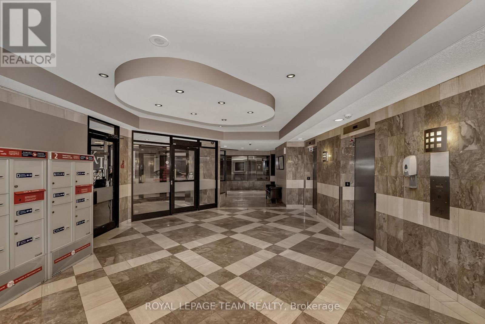 1701 - 199 KENT STREET