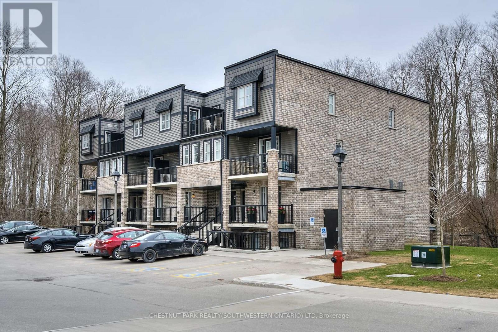 30F - 1989 OTTAWA STREET S