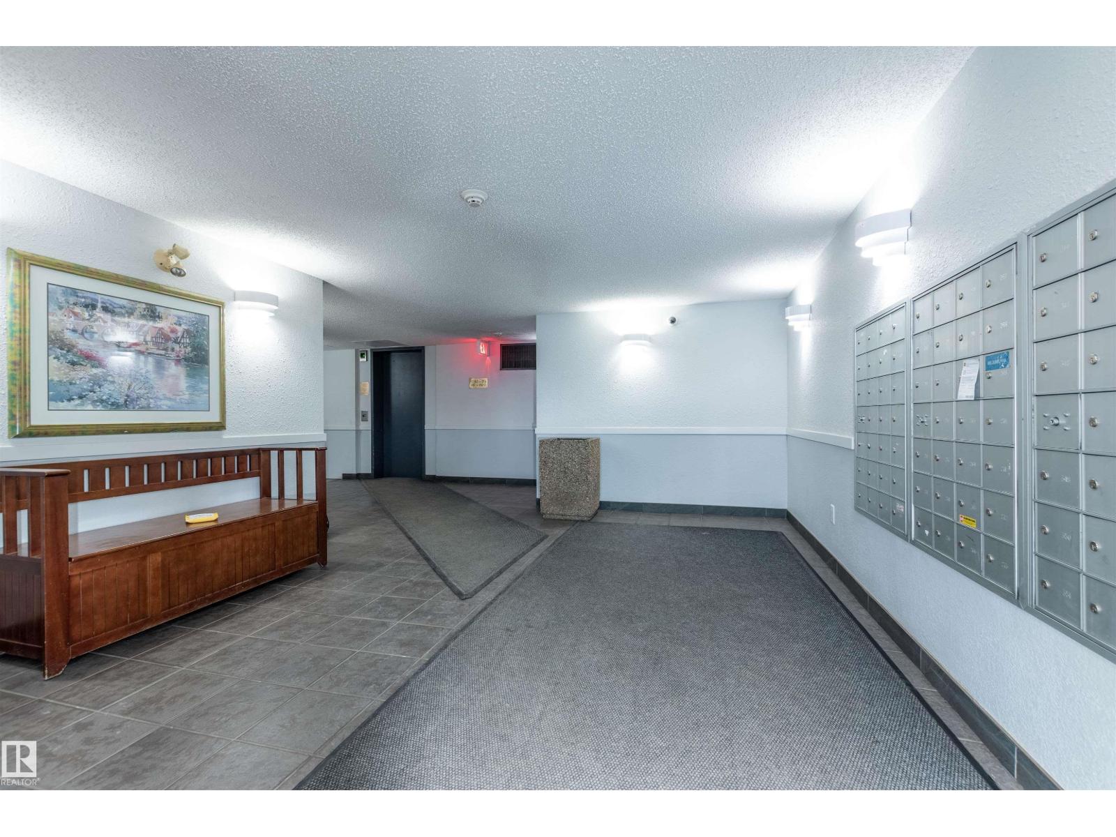 #458 10520 120 ST NW