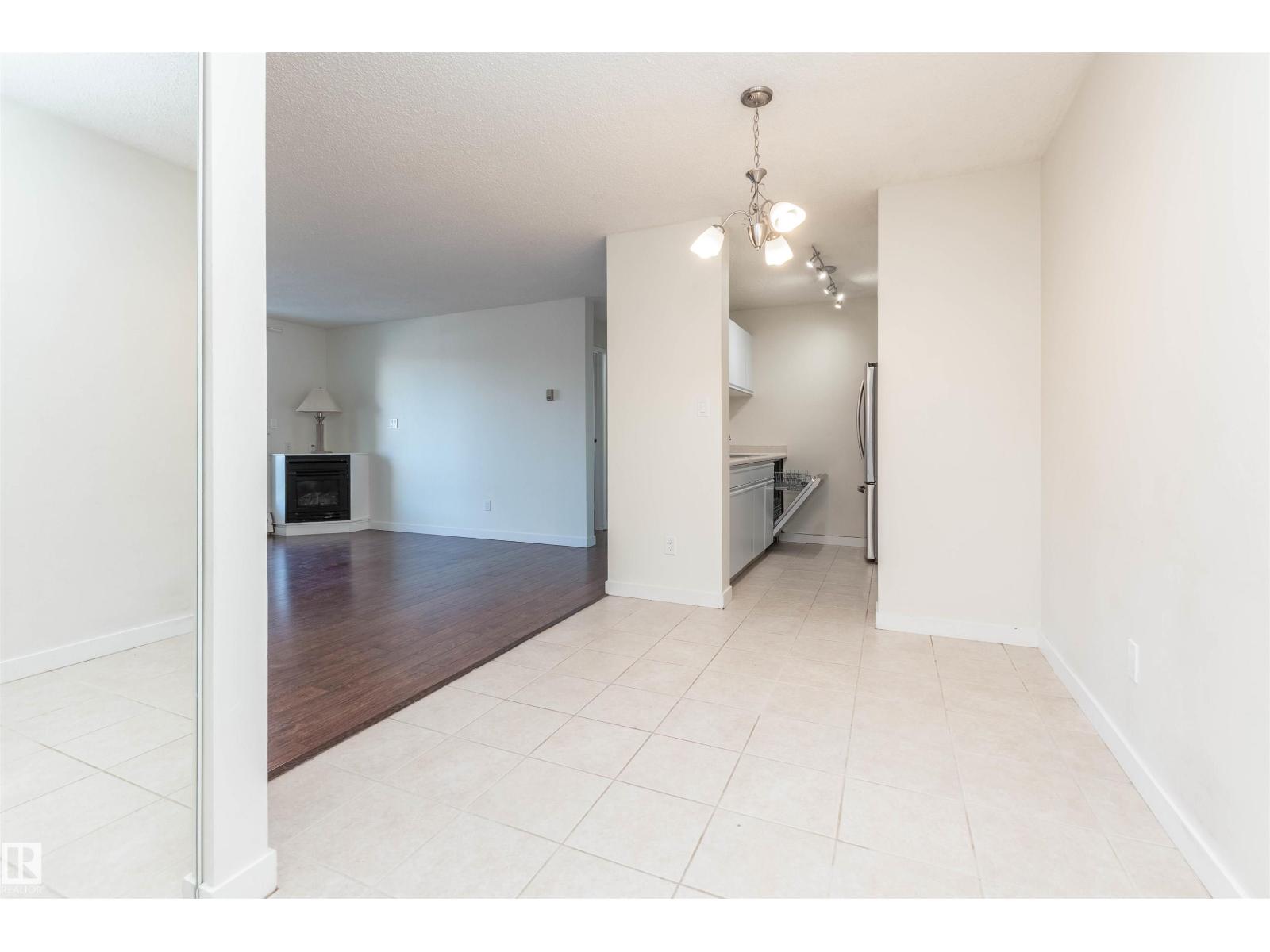 #458 10520 120 ST NW
