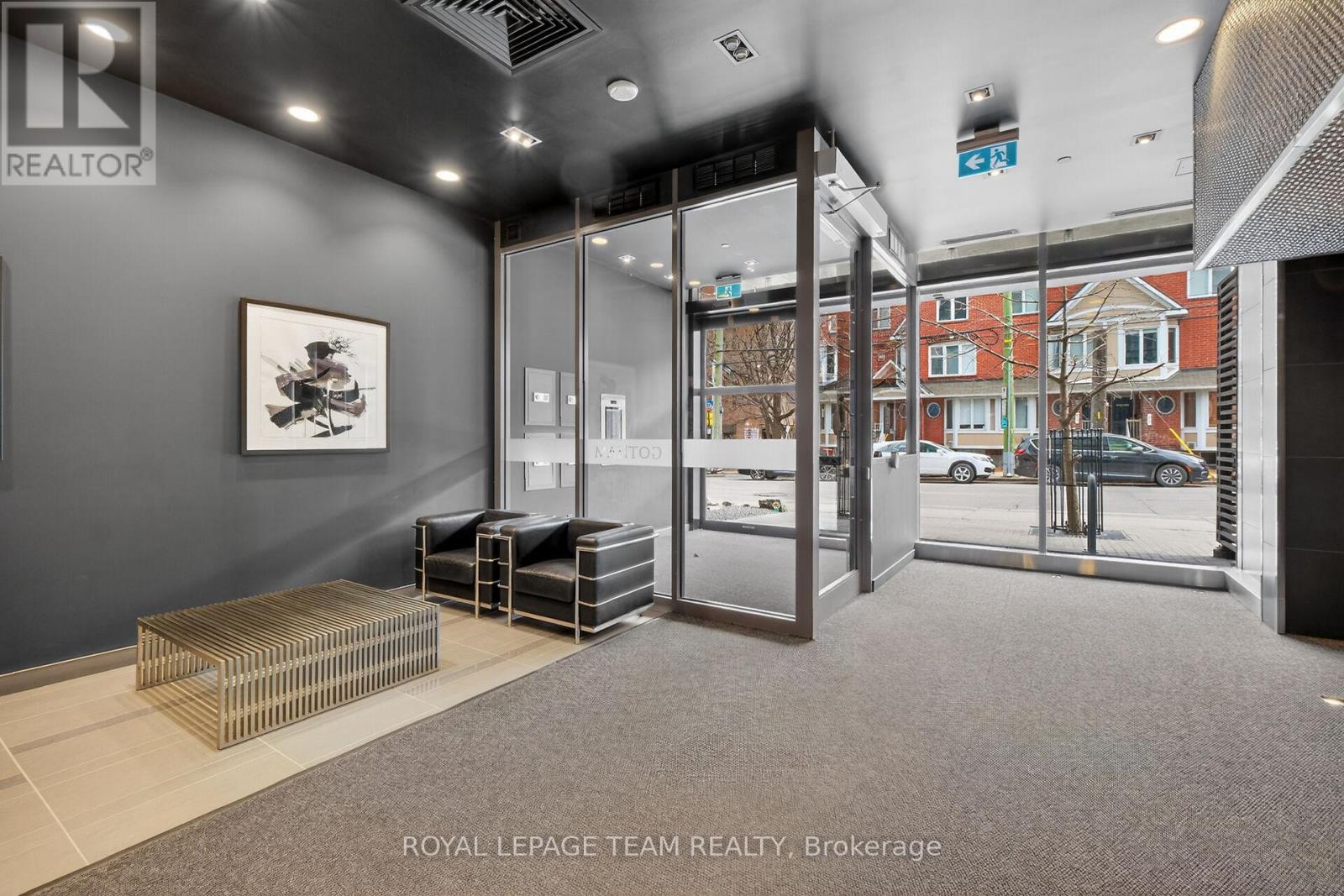 307 - 224 LYON STREET N