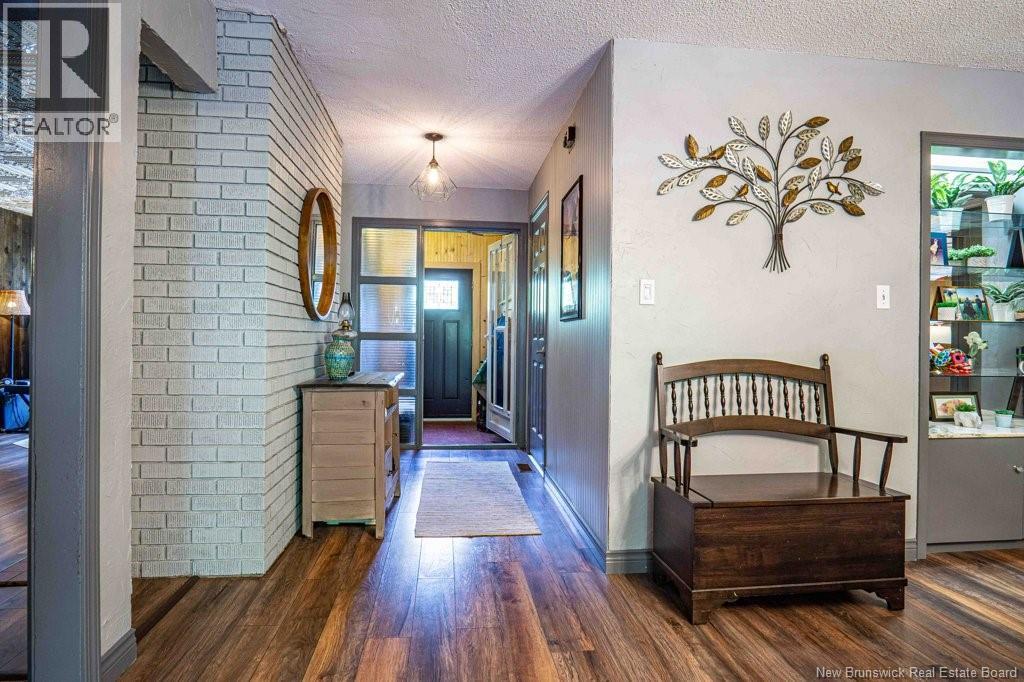 6 Cedar Acres Court