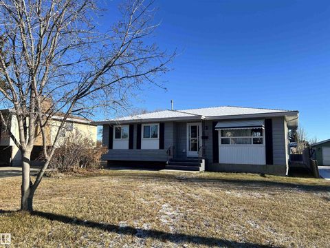 9611 104 ST Morinville AB T8R1C9