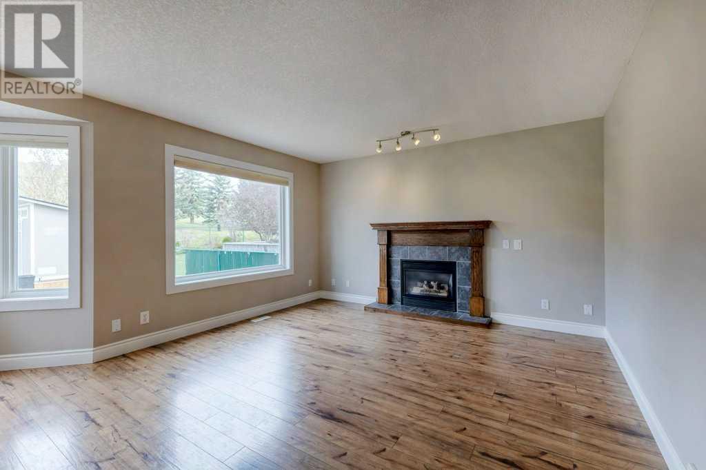 160 Gleneagles Close