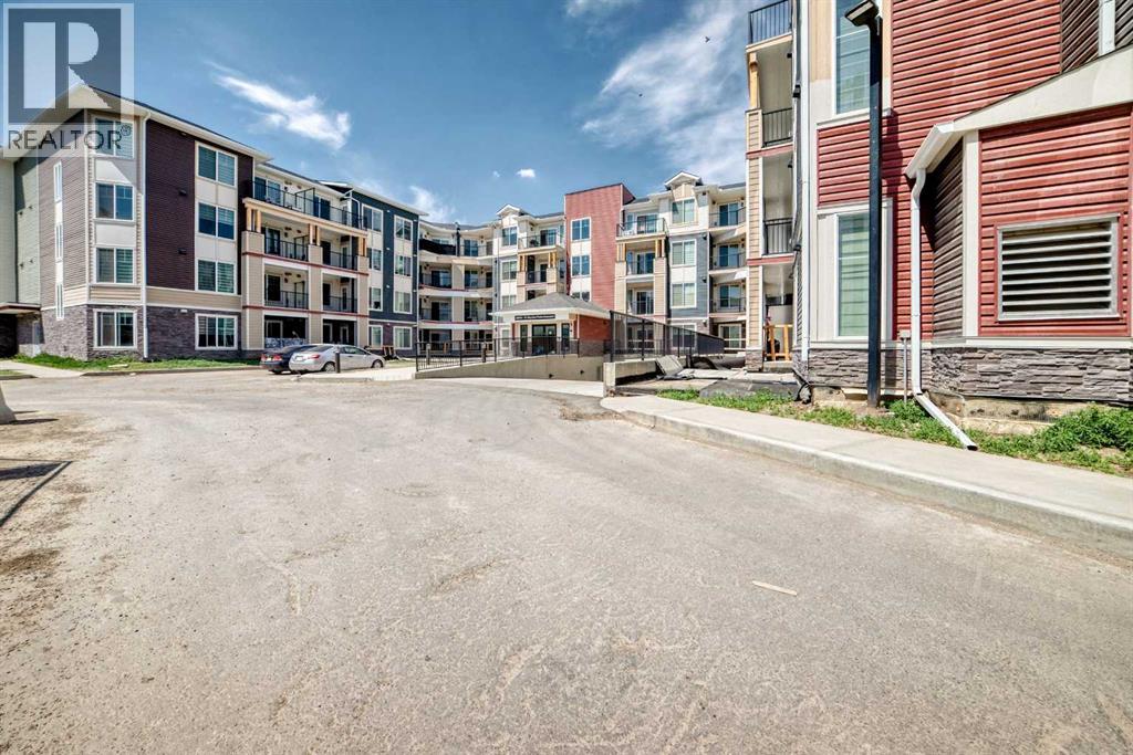 2406, 15 Skyview Point Crescent