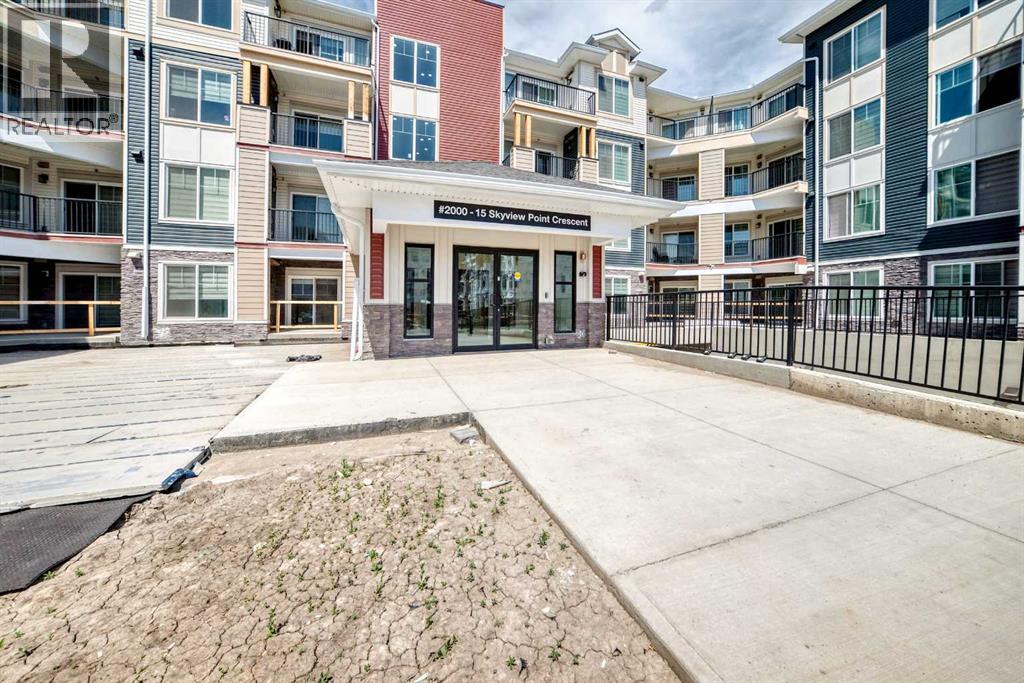 2406, 15 Skyview Point Crescent