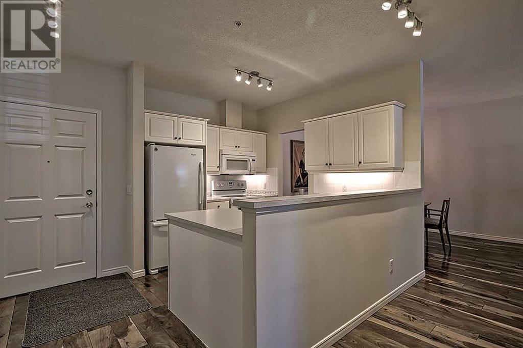 105, 2144 Paliswood Road SW