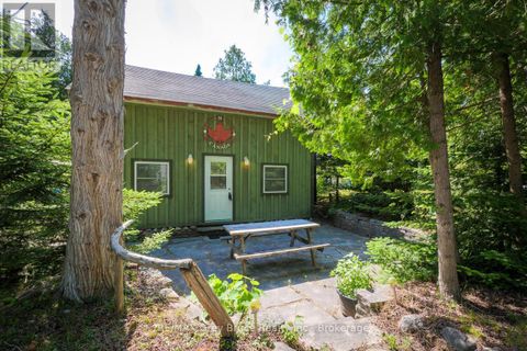 1106 KING EDWARD AVENUE South Bruce Peninsula ON N0H2G0