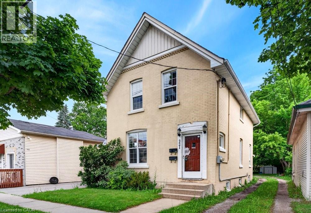 221 GRAND RIVER Avenue