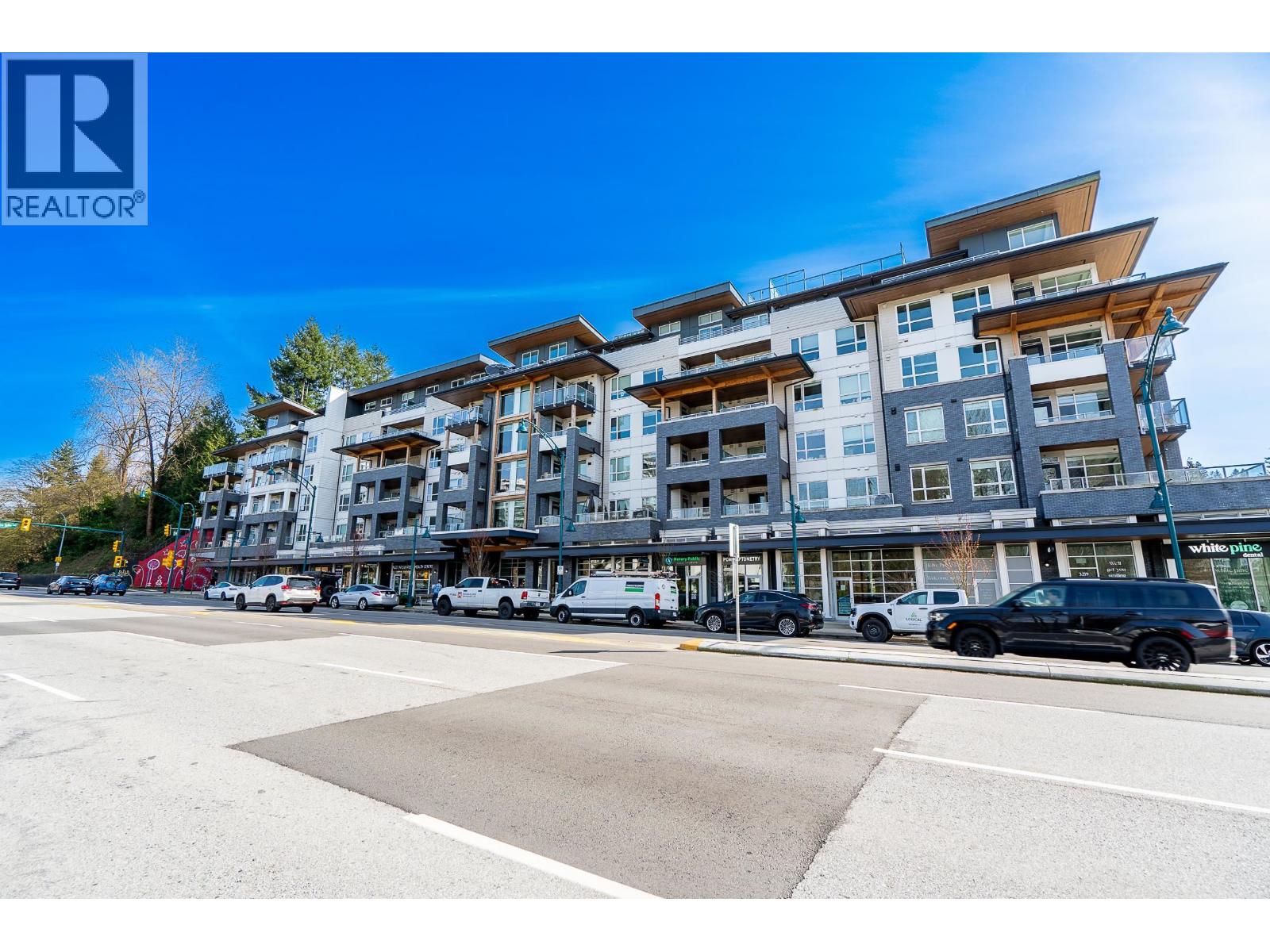 425 3229 ST JOHNS STREET