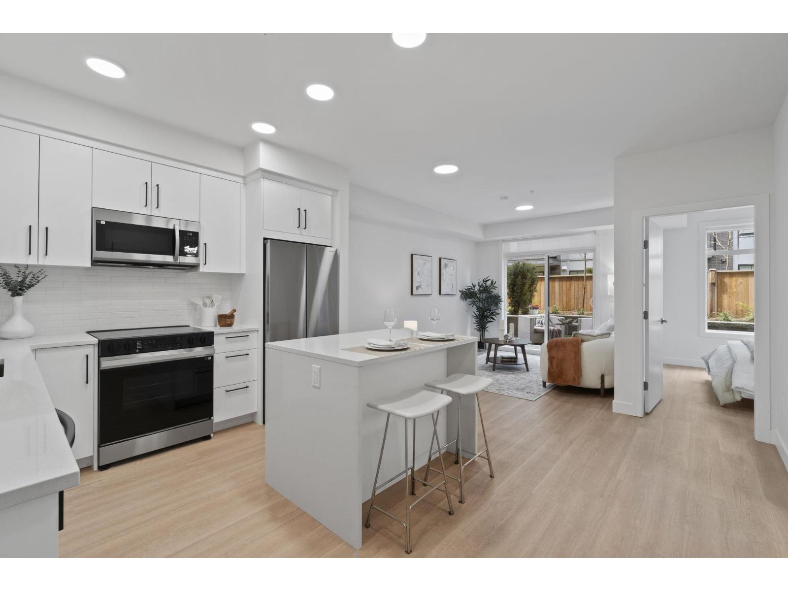 415 33820 SOUTH FRASER WAY