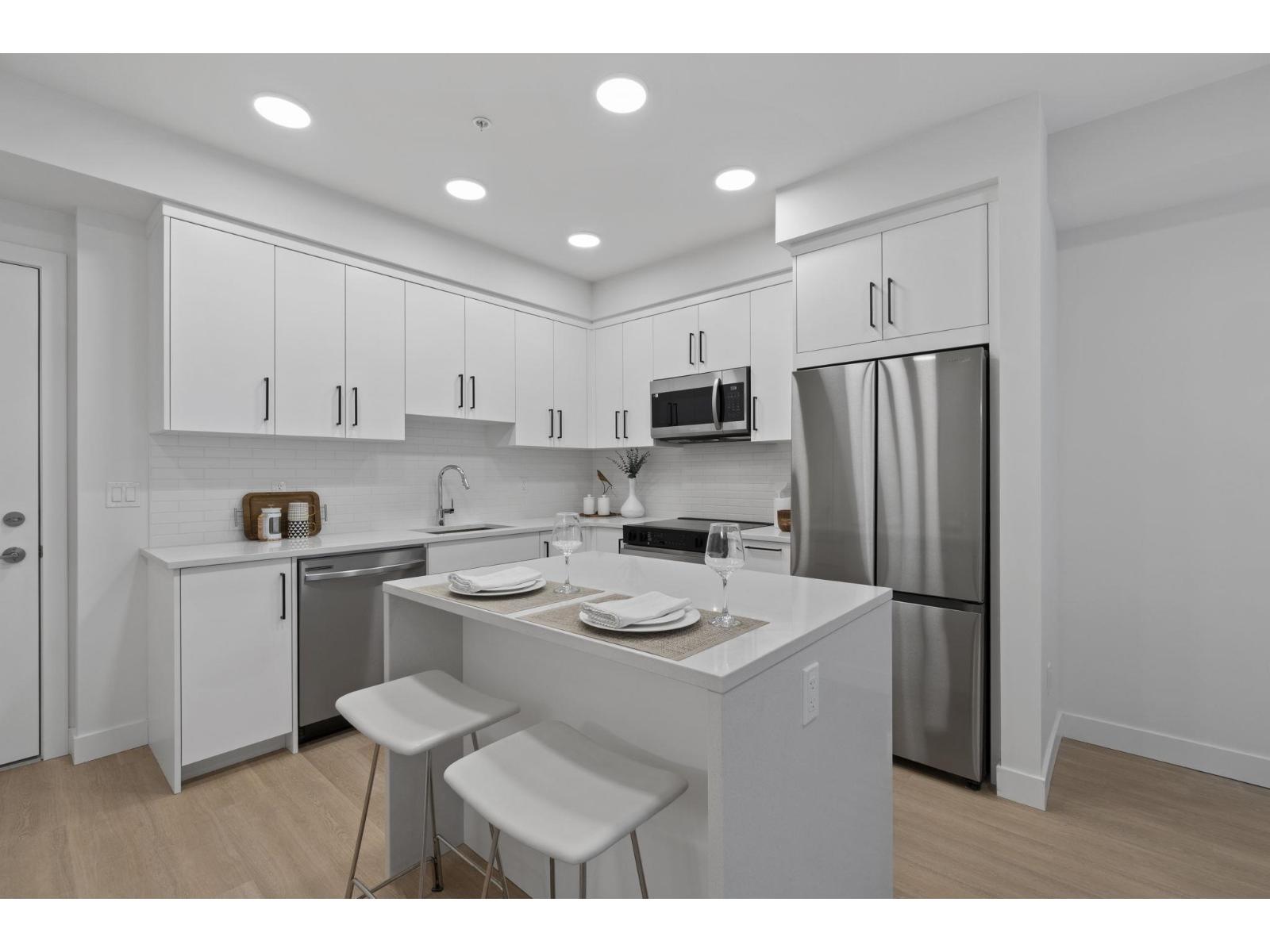 415 33820 SOUTH FRASER WAY