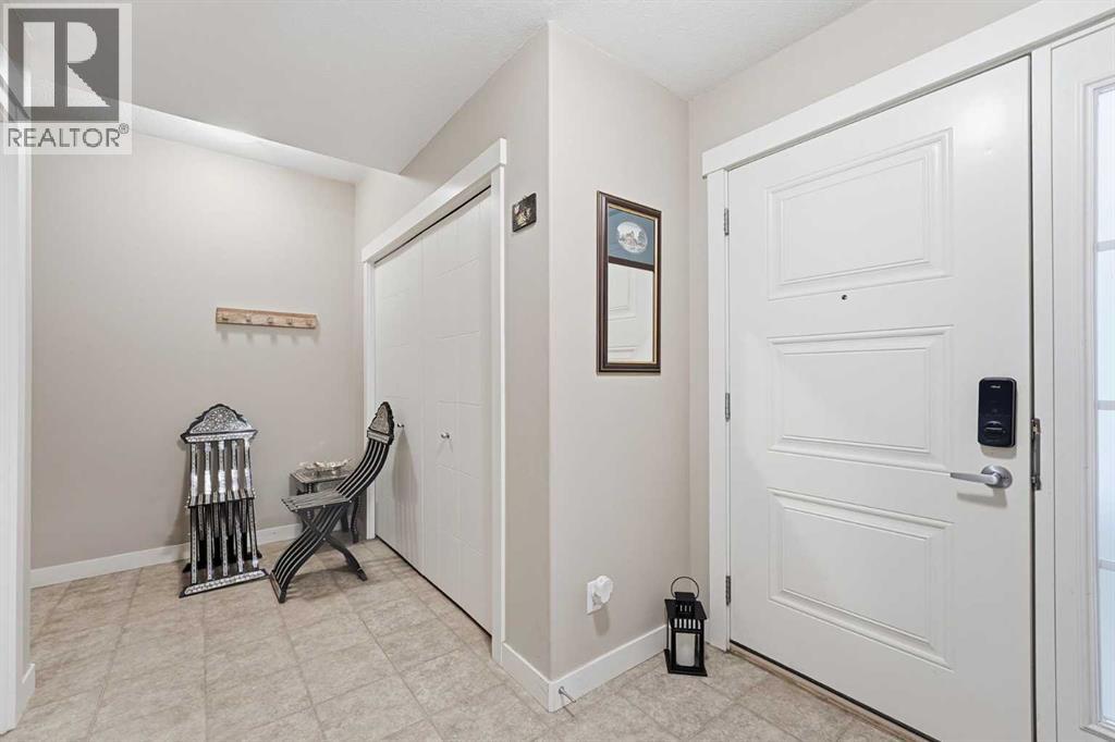 427 Redstone View NE