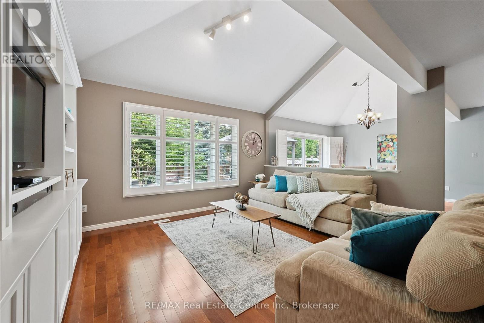 51 MARSH CRESCENT