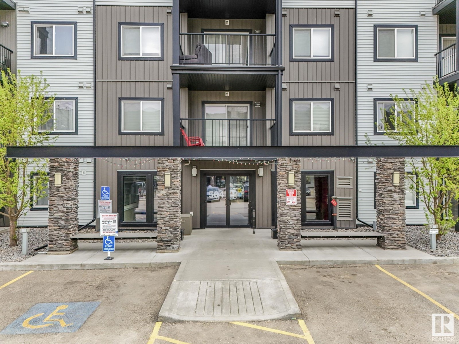 #330 504 ALBANY WY NW