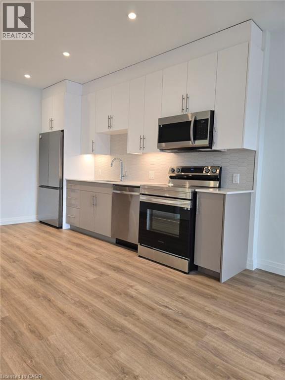 525 NEW DUNDEE Road Unit# 206