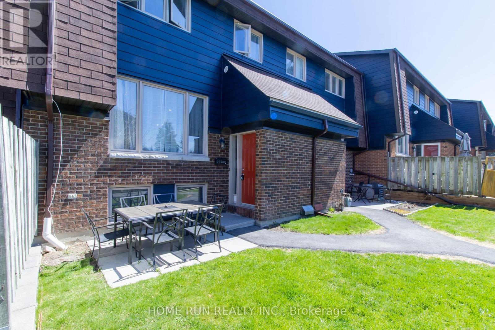 22 - 2610 DRAPER AVENUE