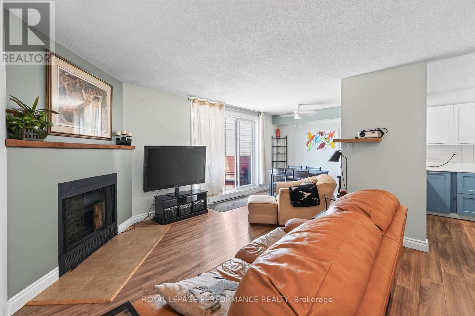 502 - 1589 ST BERNARD STREET