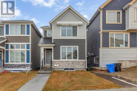 25 Mitchell Road NW Calgary AB T3R2B5