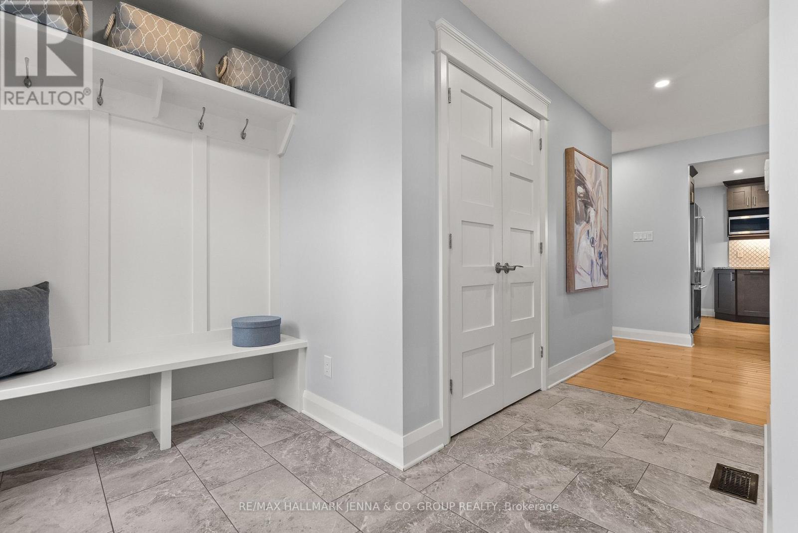 6577 MICHELANGELO COURT