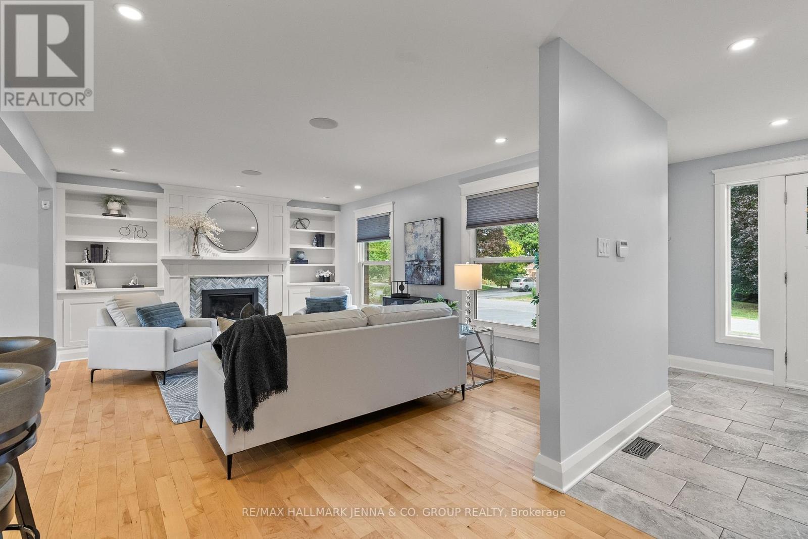 6577 MICHELANGELO COURT