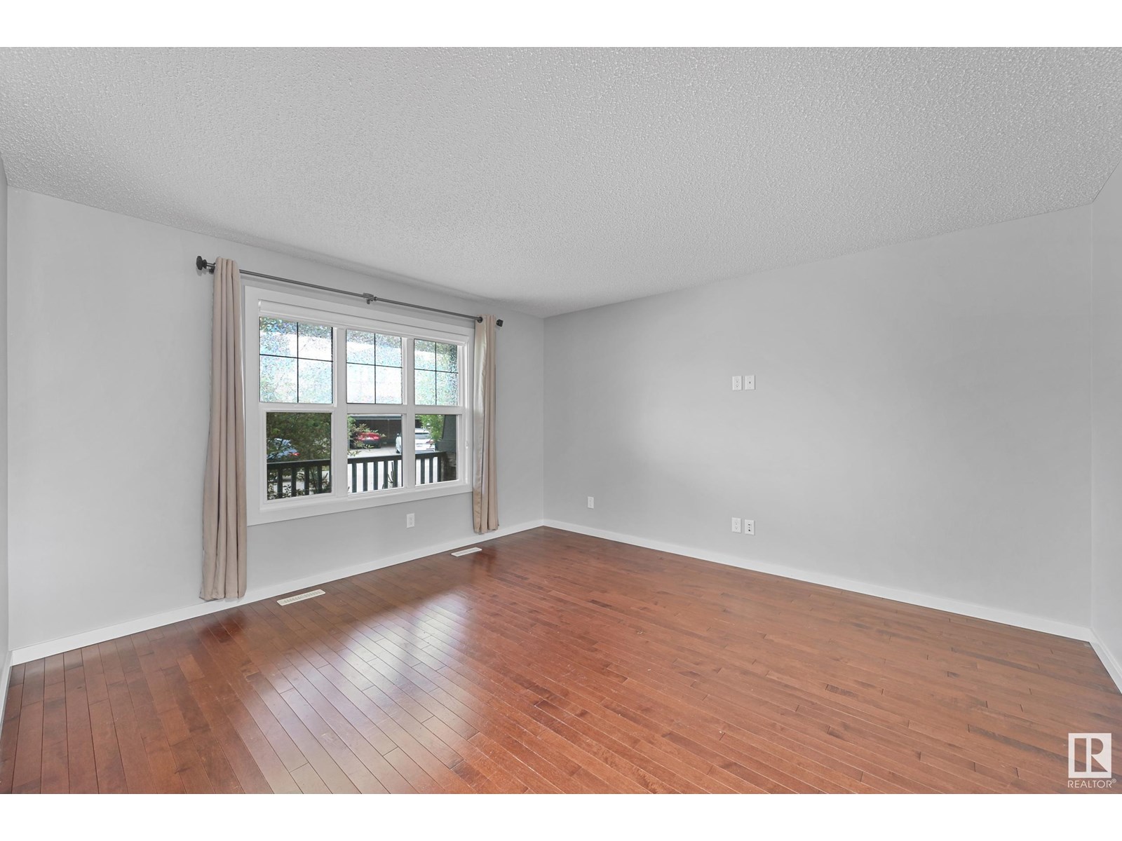 4034 ALEXANDER WY SW